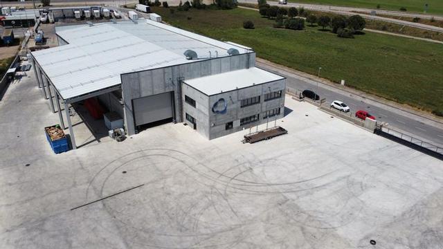 La seu a Vilamallade la firma Space Pools.