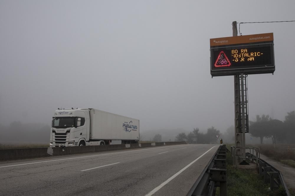 La boira ha fet acte de presència a la plana de la Selva, a Vilobí i Riudellots