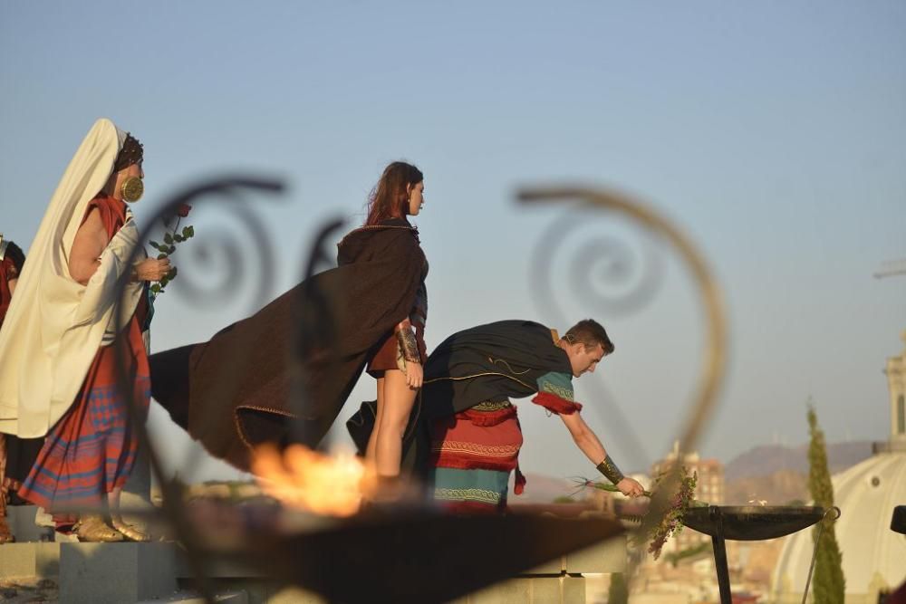 Encendido del Fuego Sagrado y pregón de la alcaldesa de Cartagena