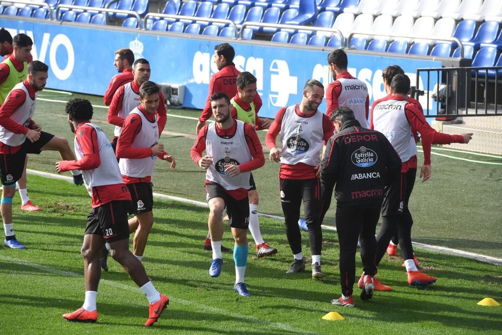 El Dépor entrena en Riazor a puerta cerrada