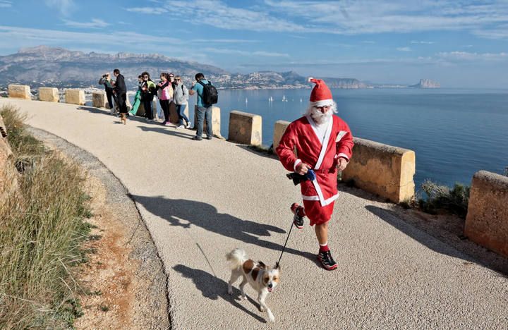 «Running» solidario con perros por l'Alfàs del Pi