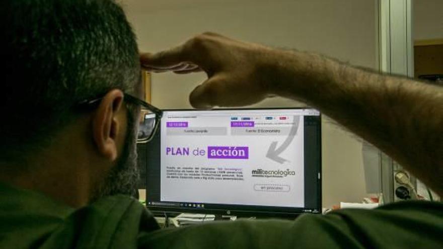 El programa «Mili Digital» combatirá la falta de oportunidades para desempleados de mediana edad.