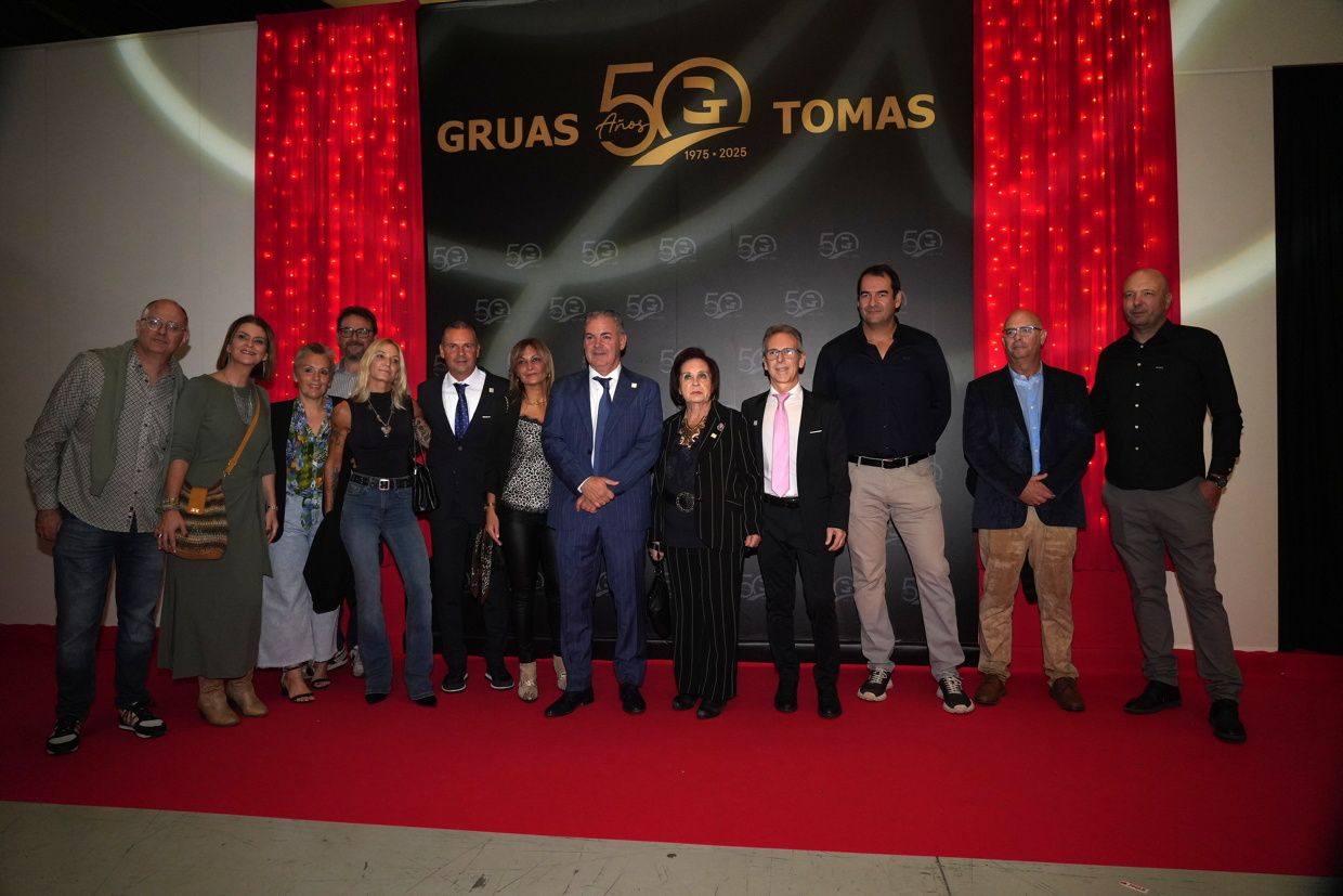 Galería de fotos de la gala del 50º aniversario de Grúas Tomás en Vila-real