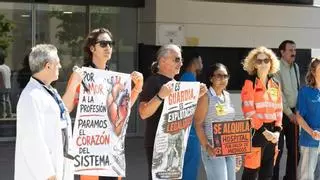 Pacientes ante la huelga de médicos de Ibiza: "A mí me han salvado la vida, tienen todo mi apoyo"
