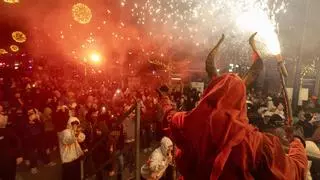 La contratación de la pirotecnia para los 'correfocs' de Palma queda desierta por la subida de los precios