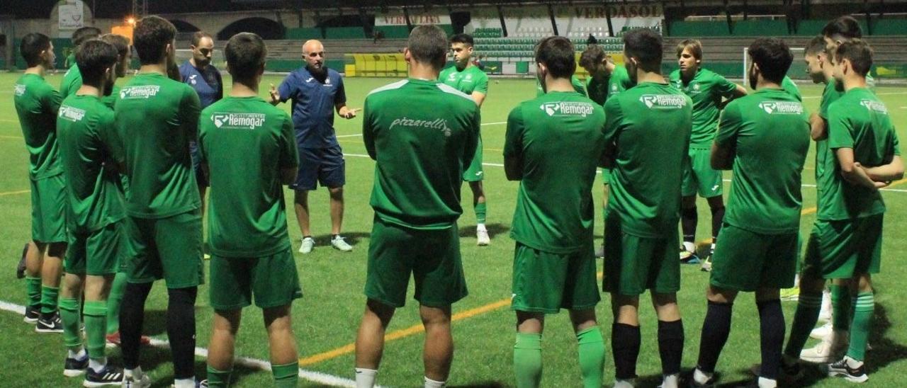 Lance de una sesión del Montilla previa al choque ante el Rincón.