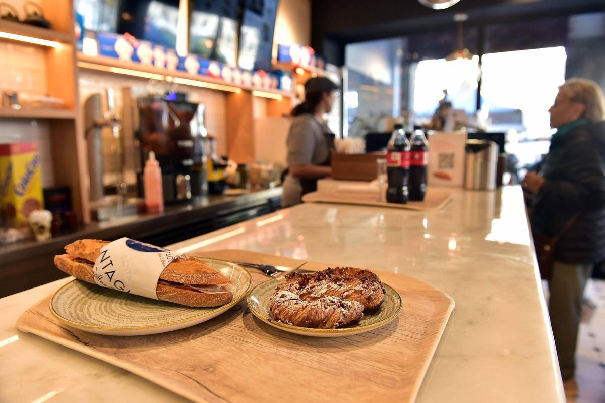 Las imágenes de la pastelería Santagloria de Plasencia Las imágenes de la pastelería Santagloria de Plasencia