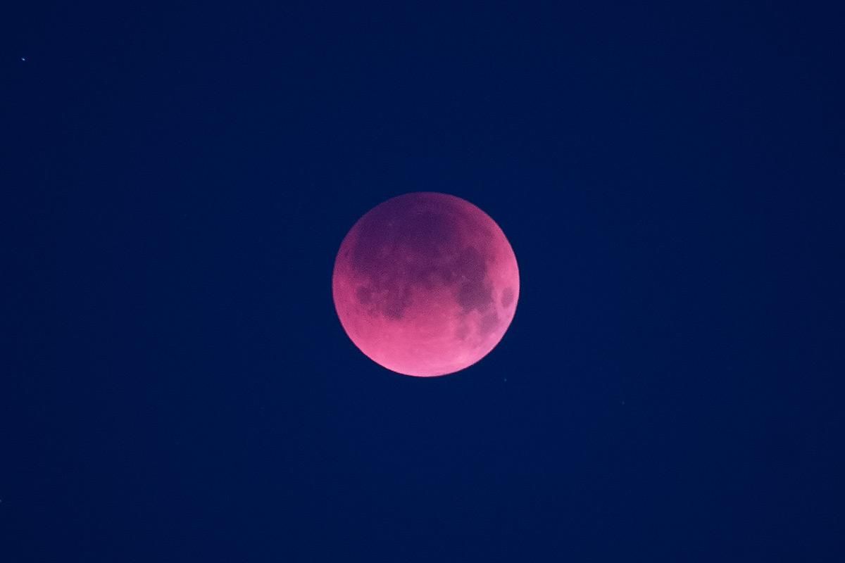 Un eclipsi total de Lluna