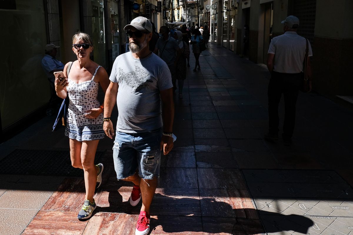 Primer día sin mascarillas en el exterior en Málaga