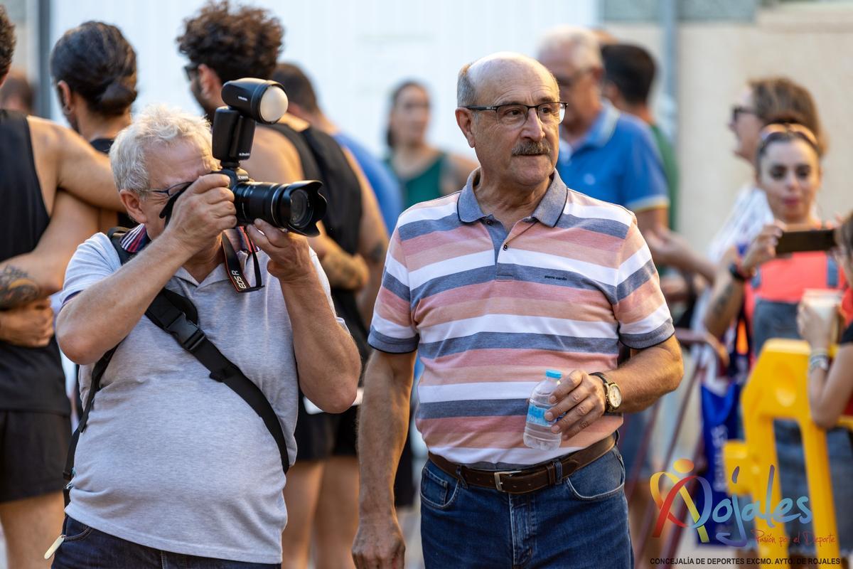 El alcalde de Rojales, Antonio Pérez, presencia una prueba deportiva organizada por el Ayuntamiento