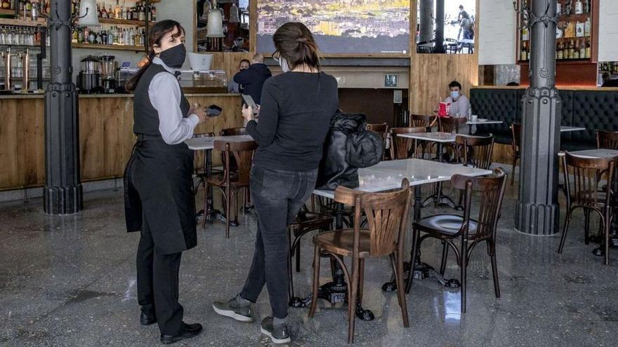 Francina Armengol spricht sich für Covid-Zertifikat in der Gastronomie aus