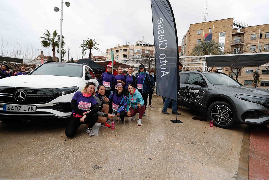 Carrera de la Mujer Murcia 2022: las participantes posan en el photocall