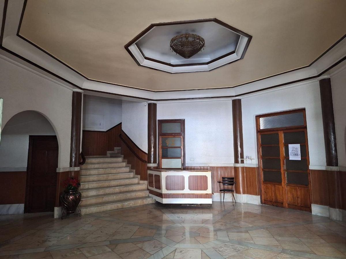 Recibidor octogonal del Casino de Torreagüera.