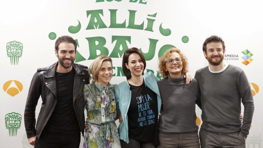 Los actores de Allí Abajo en la presentación de la tercera temporada // Juan Herrero