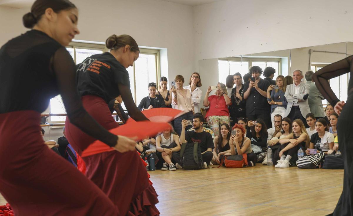 La danza se refugia en Alicante del terremoto de Turquía