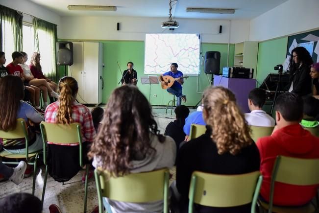 Los alumnos del IES Valle de los Nueve celebra ...