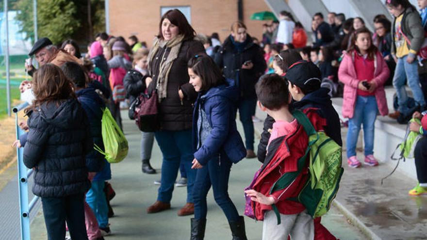 Un grupo de niños hoy en A Madroa // A. IRAGO