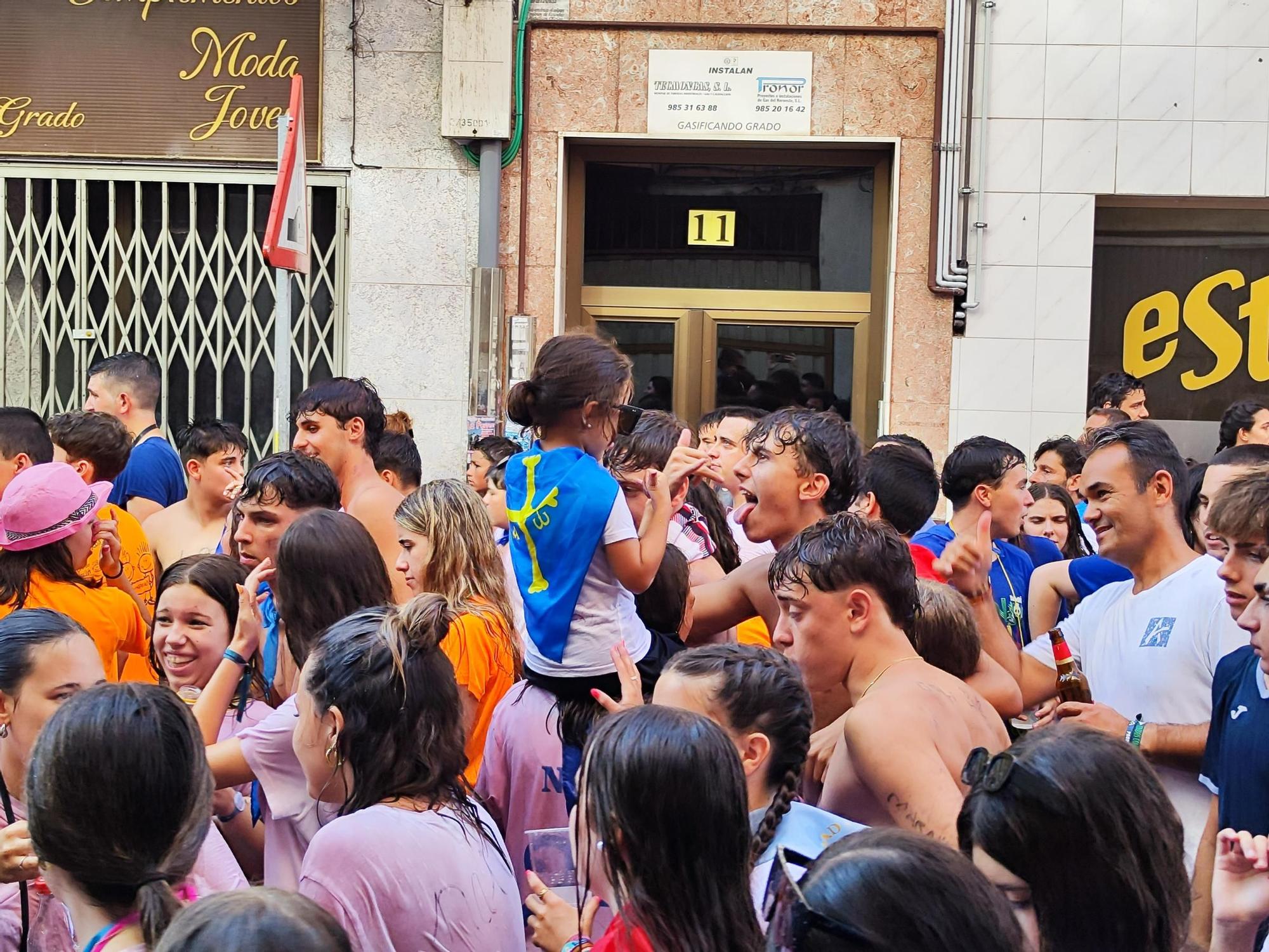 Grado se remoja por Santiago y Santa Ana