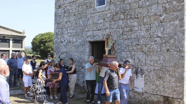 Procesión nas festas da parroquia lalinense. | D.G.A.
