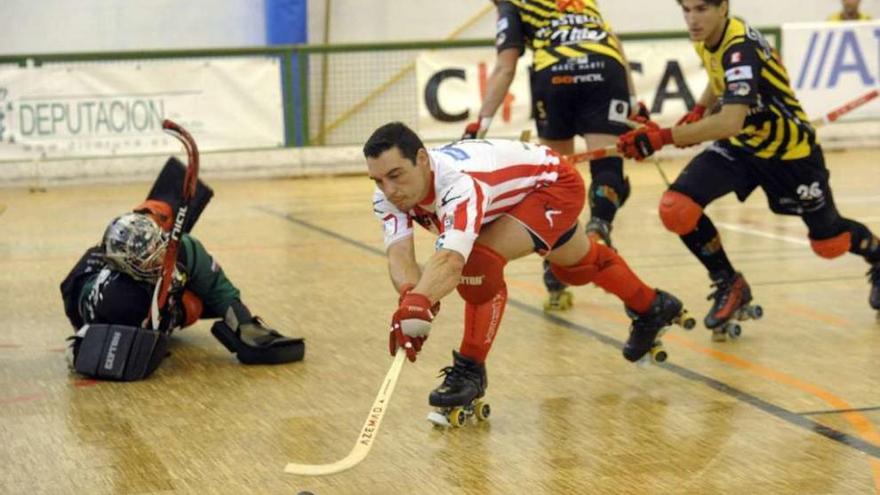 Grasas, en el partido de la primera jornada contra el Noia en Cerceda.