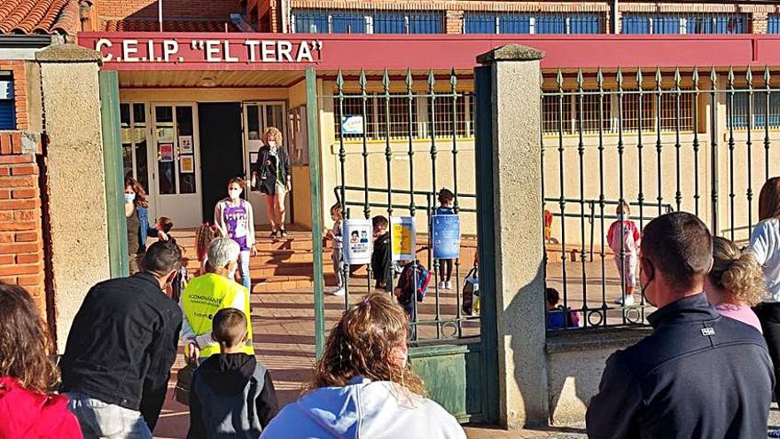 Primer día de clase en el CEIP &quot;El Tera&quot;. / E. P.