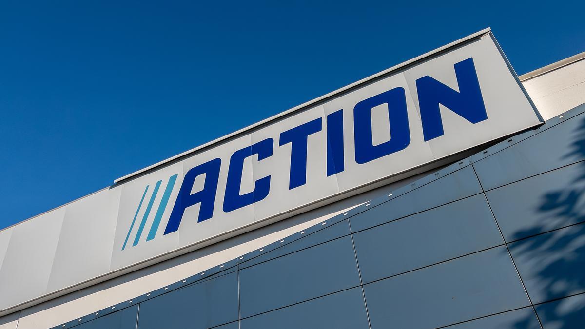 Mañana se esperan colas kilométricas en a Action para conseguir la escoba que limpia con toallitas mas baratas del mercado: adiós a fregar por menos de 5 euros