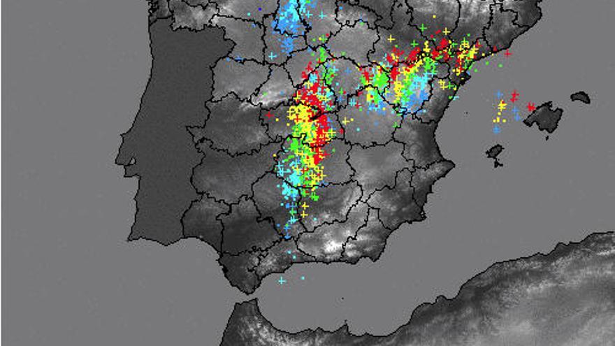 Mapa de rayos en la Península a las 7.00 horas de hoy.