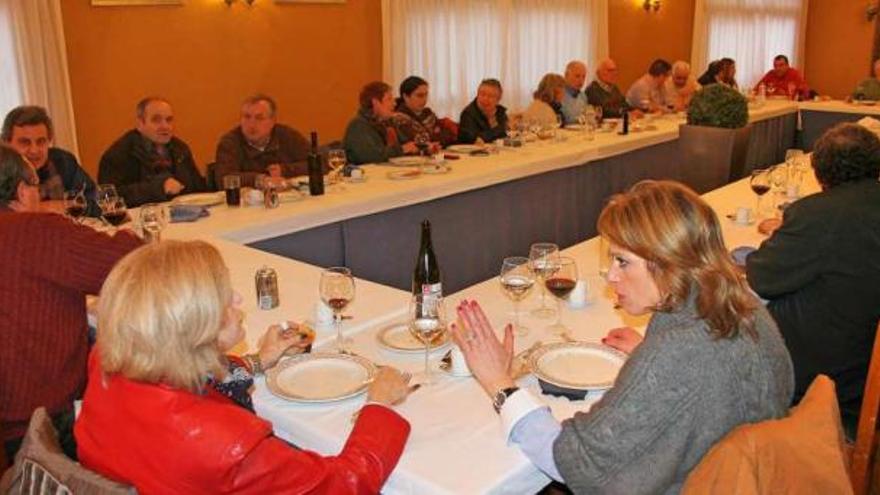 Almuerzo de los miembros de Cogave en Casa Simón.