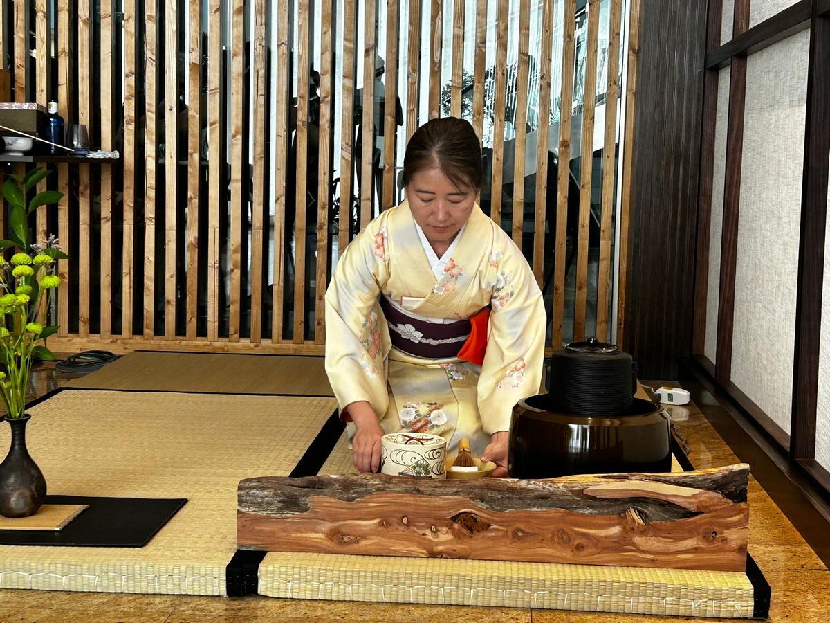 El "Chanoyu", el ritual espiritual y artístico de preparar el té matcha