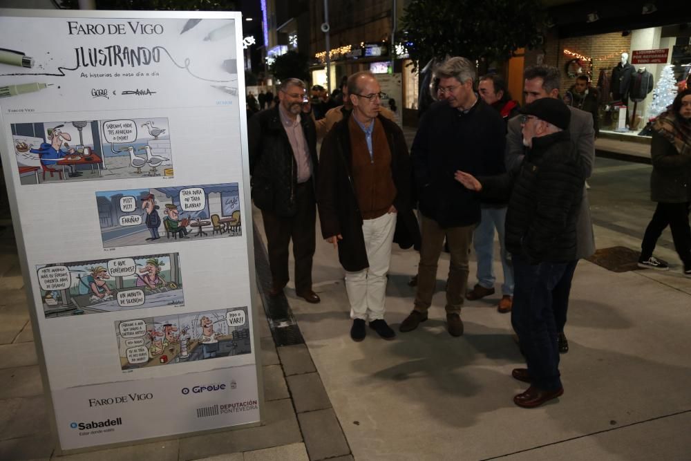 Asistentes a la inauguración de la exposición.