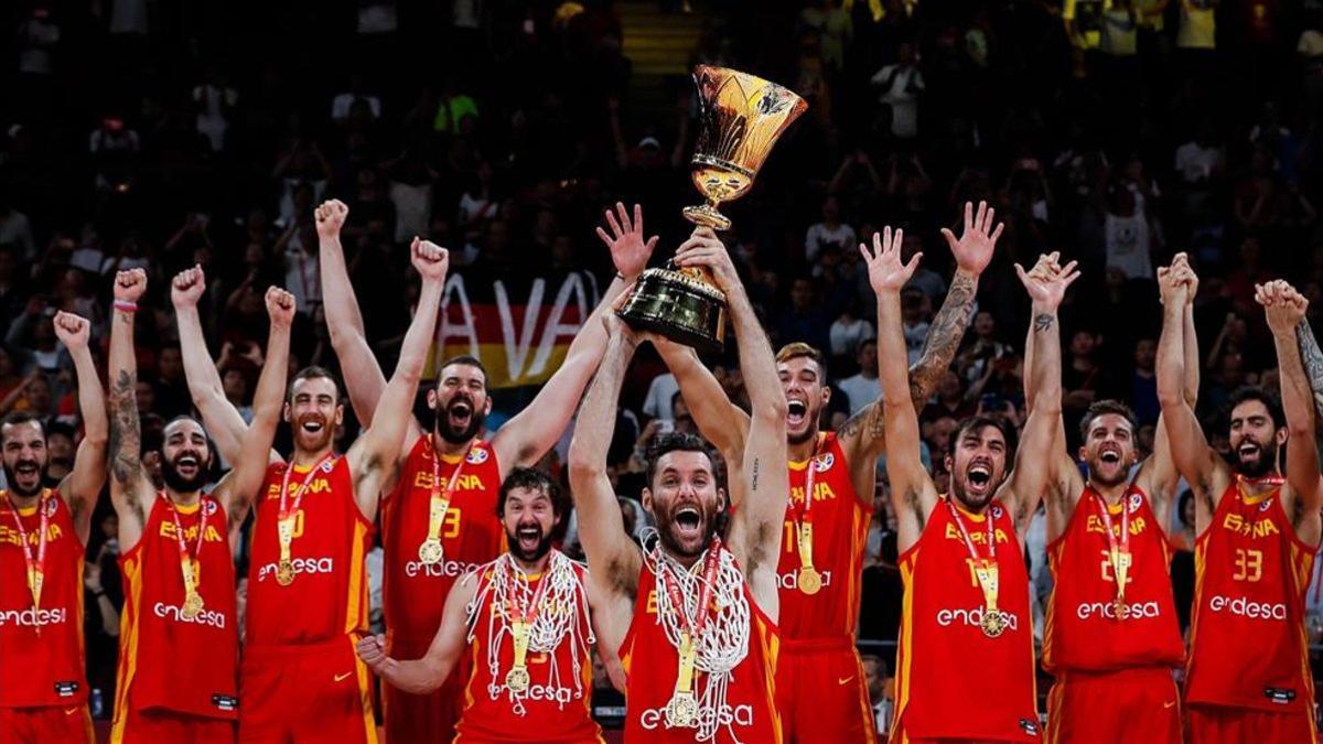 El baloncesto también vive expectante ante el parón por la pandemia