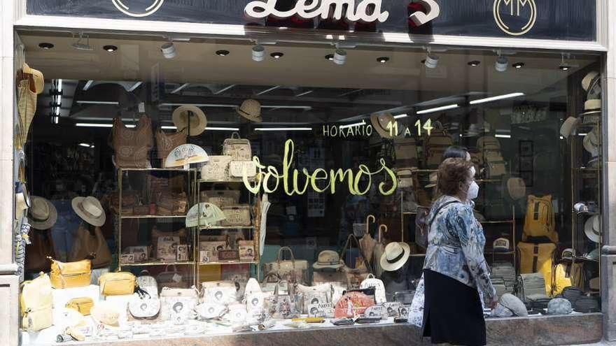 Una tienda del comercio local en las inmediaciones de la Plaza Mayor.