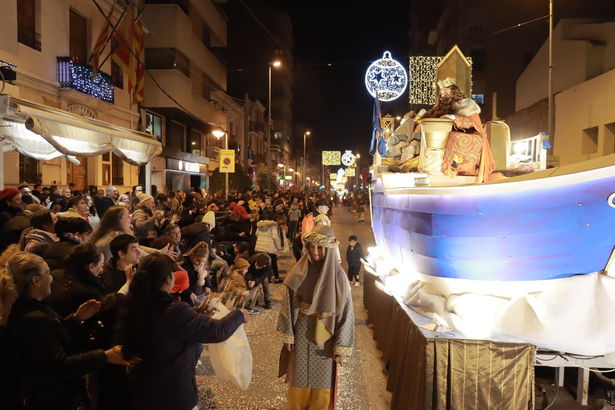 Las imágenes de la cabalgata de Reyes de Vila-real del 2023