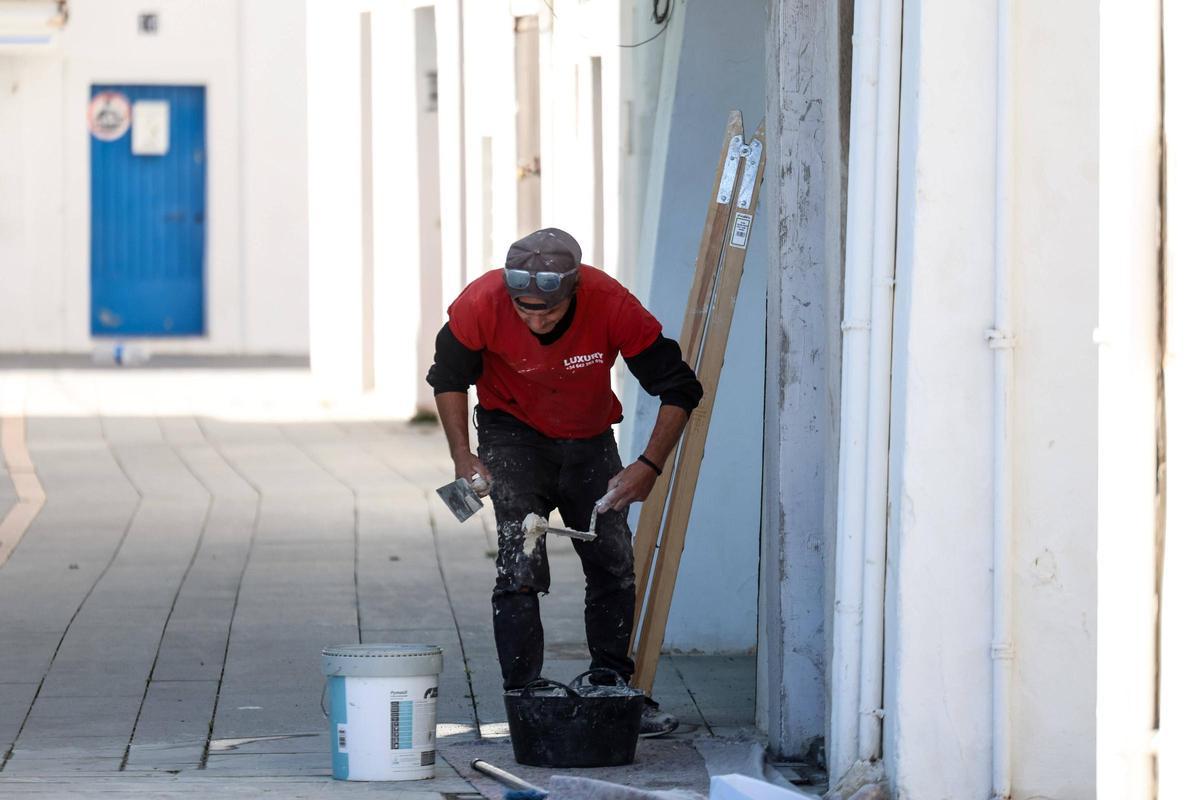 Galería: los comercios de la zona del puerto de Ibiza recobran vida durante la Semana Santa