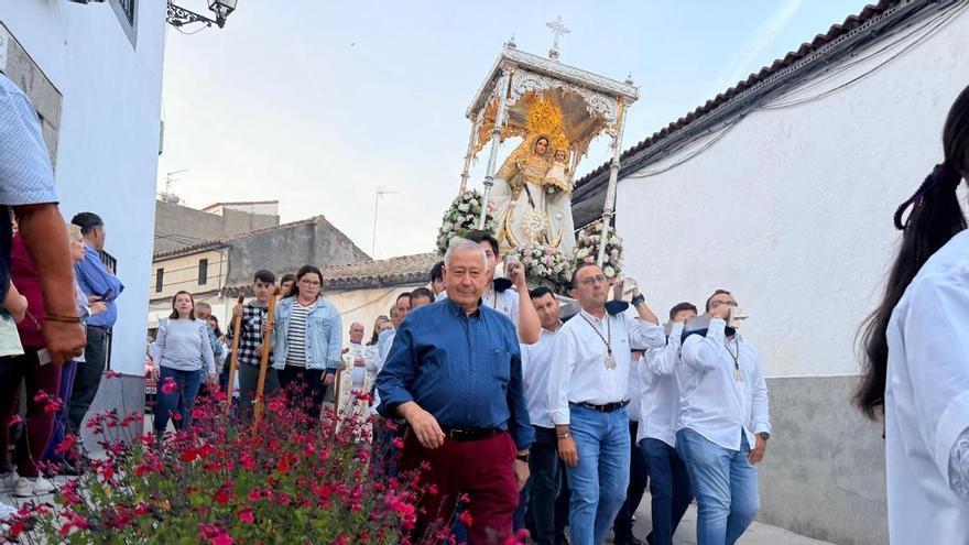 Pozoblanco se despide de su patrona, la Virgen de Luna, que regresa al santuario el 24 de mayo