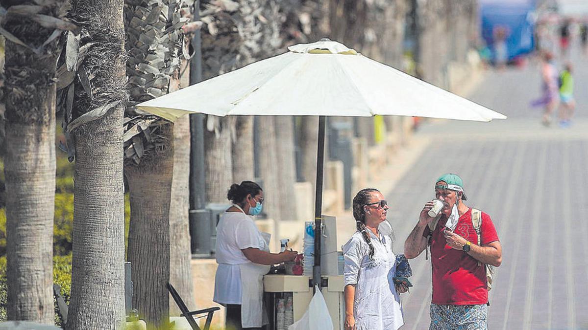 El TJS autoritza el toc de queda i els límits a les reunions al País Valencià