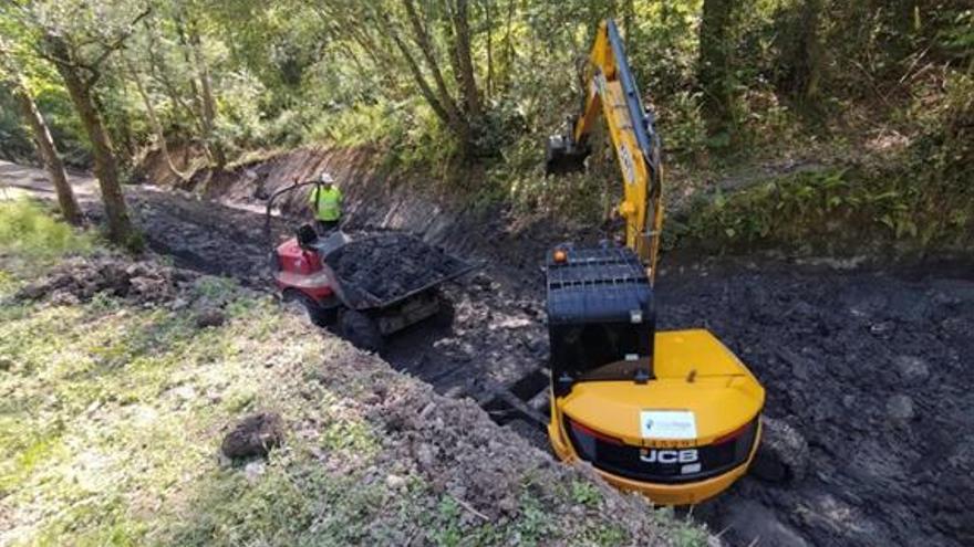 El río Triana sale a la luz: finalizan los trabajos para eliminar un tramo soterrado del cauce en Langreo