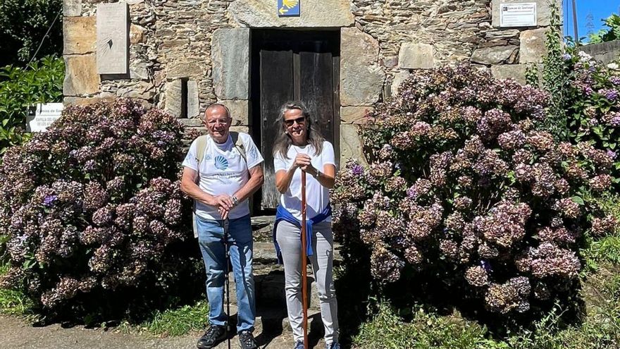 Isabel San Sebastián, en el Camino Primitivo a Santiago