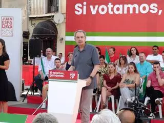 Zapatero vaticina que Juanma Moreno pactará con Vox: "El del talante soy yo"