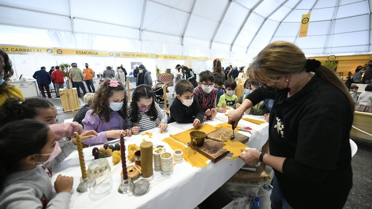 Uno de los talleres infantiles de la feria.