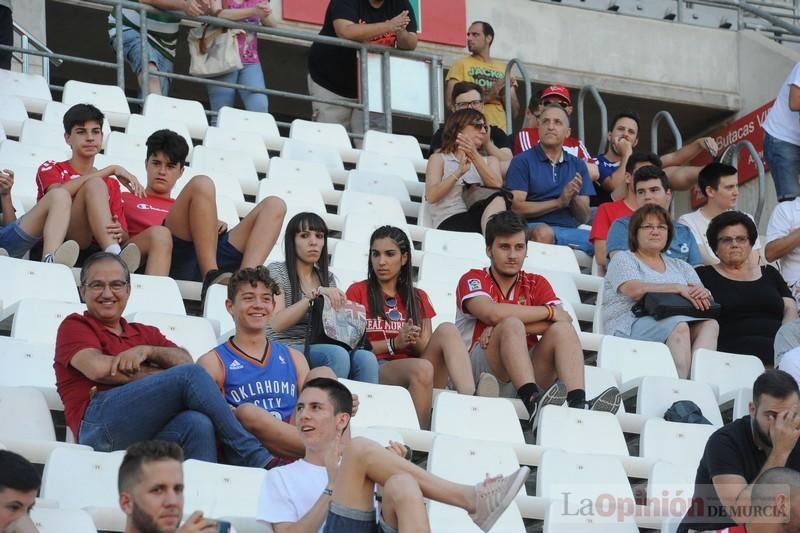 Presentación de Aquino