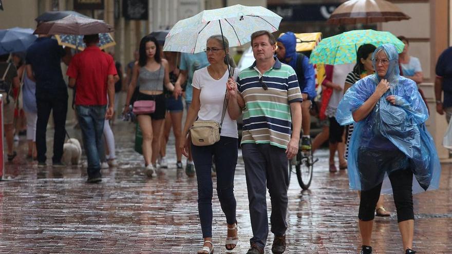 Aviso por intensas lluvias en el litoral occidental de la provincia.