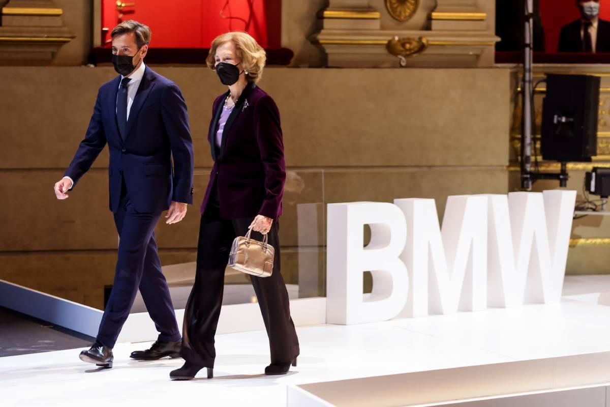 La reina Sofía en una entrega de premios pintura organizada por BMW