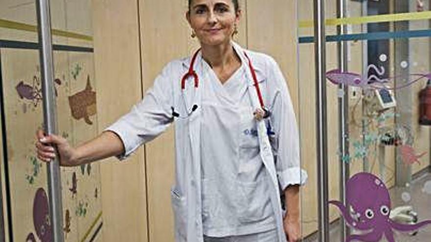 Ana Alas, en la Unidad de Oncopediatría del Materno.