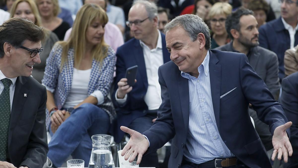 El expresidente José Luis Rodríguez Zapatero con el líder del PSC, Salvador Illa, en la sede del PSC