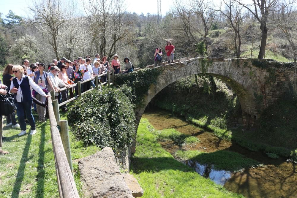 La periodista Gemma Ruiz recorre els escenaris moianesos de la seva novel·la «Argelagues»