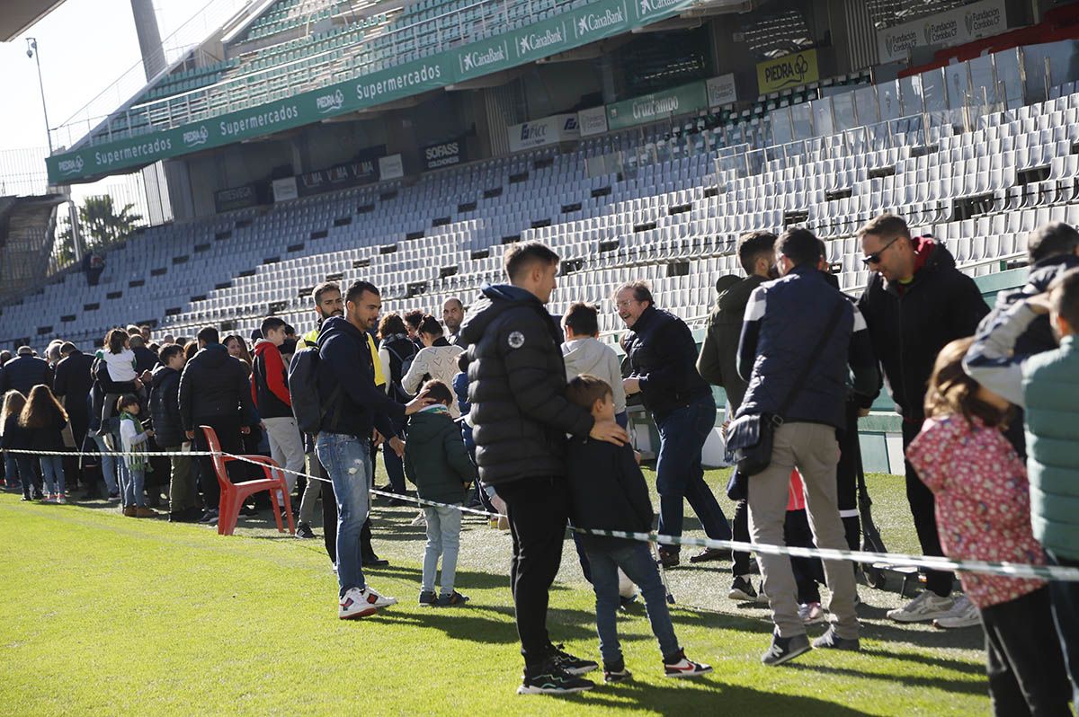 Los Reyes Magos visitan al Córdoba CF en el Arcángel