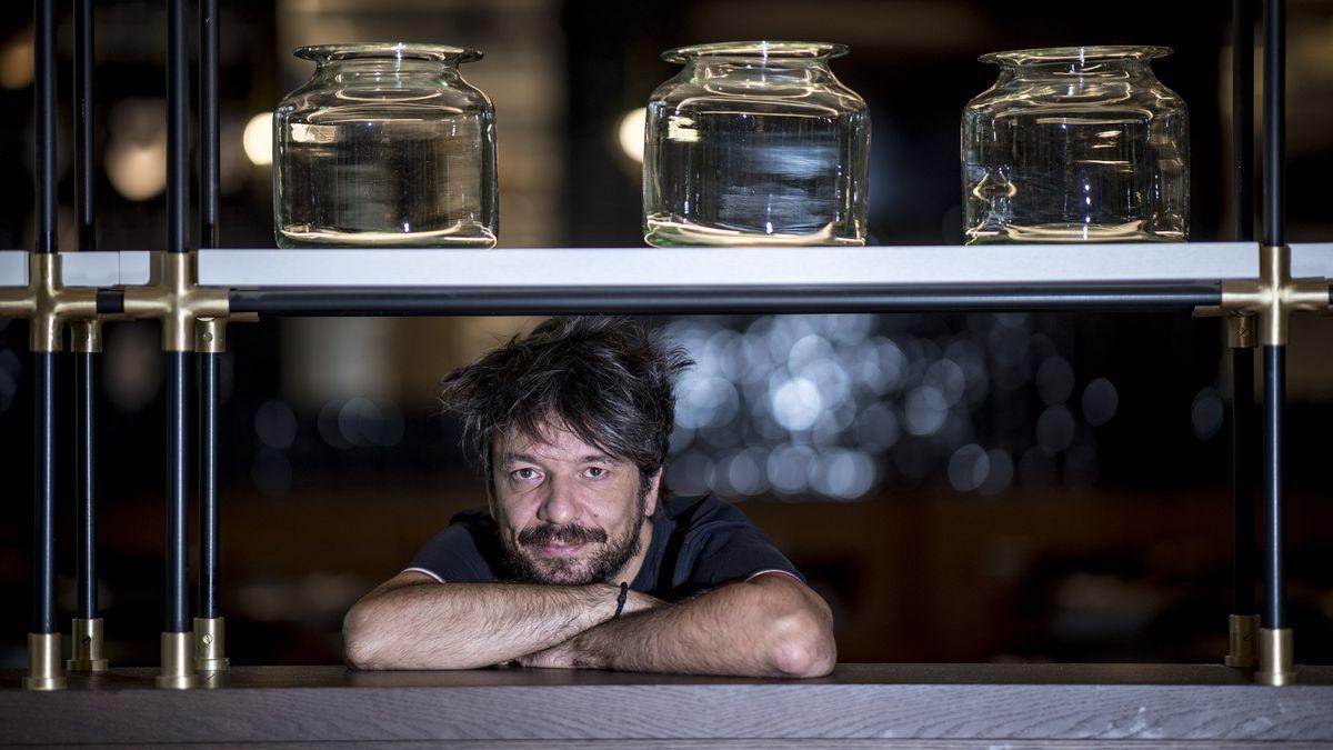 El director Oriol Paulo, fotografiado en un hotel de Barcelona.