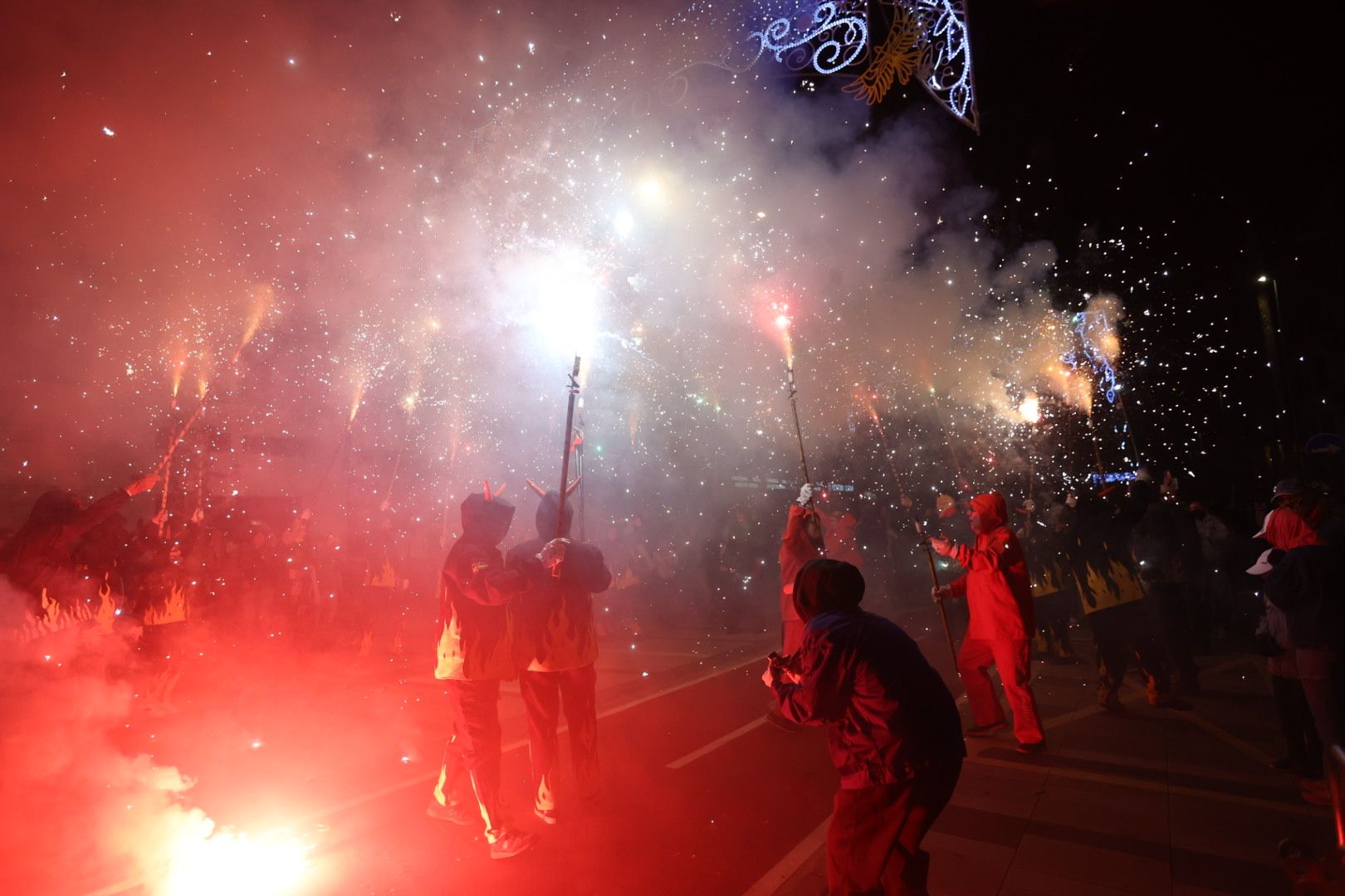 Galería: El Correfoc ilumina la noche de Magdalena en Castellón