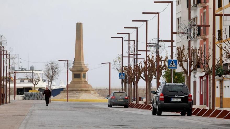 Vila quiere integrar en la zona azul el aparcamiento del puerto de Ibiza